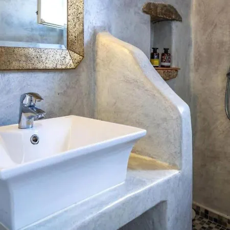 Luxury White W Private Pool In Mikonos فيلة